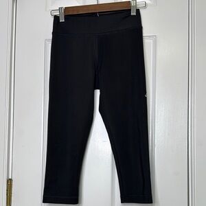 Adidas Black Cropped Leggings with Elastic Waistband